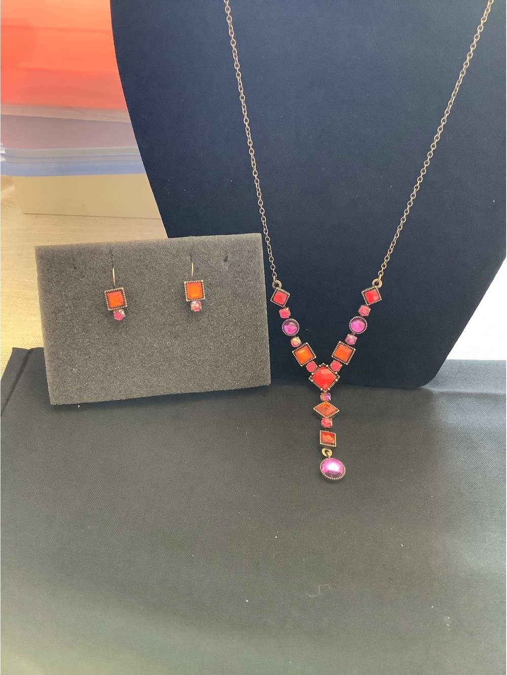 Avon Ombre Y Necklace & Earrings Gift Set Warm Pink Orange Purple Rhinestone
